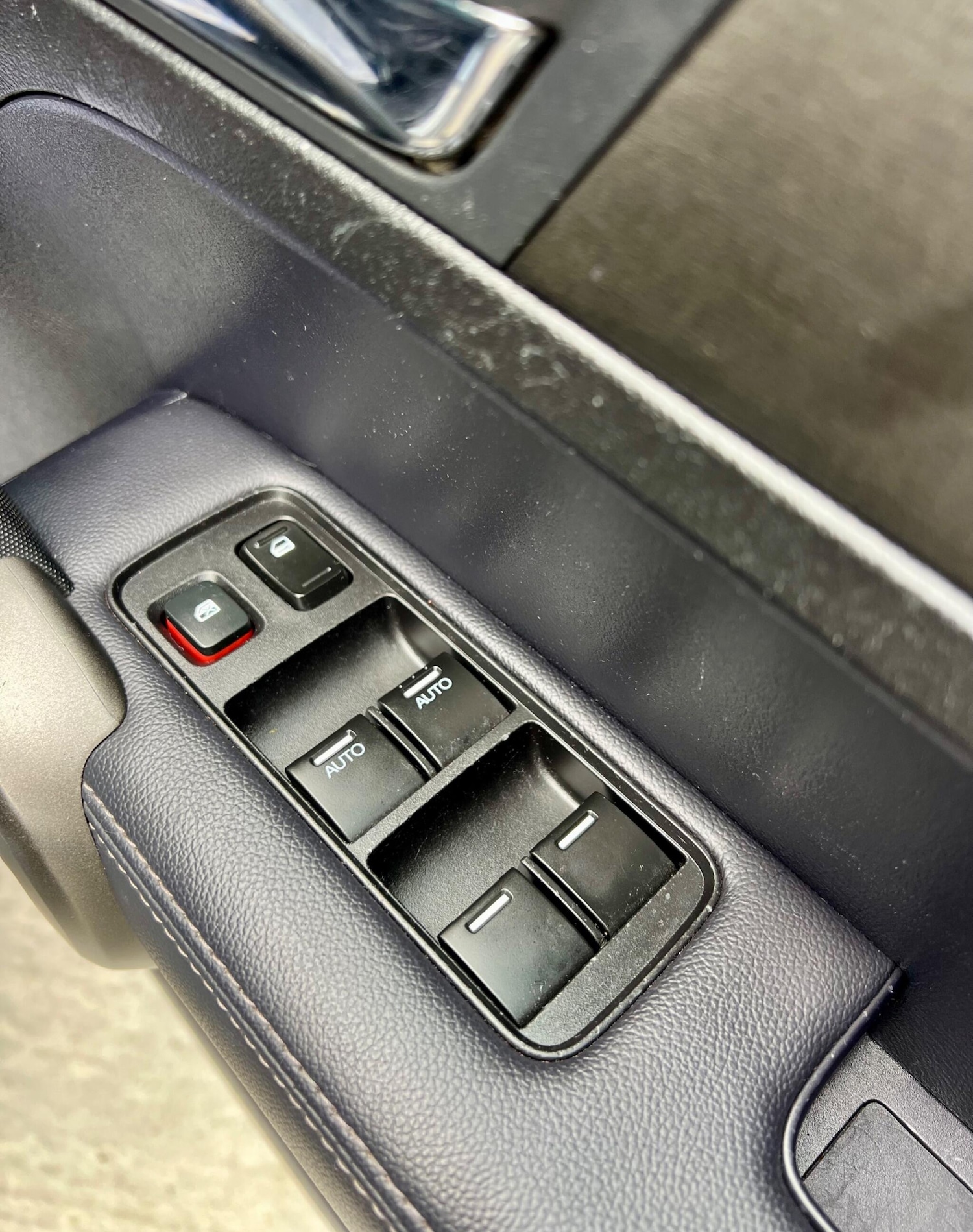 Used Honda CR-V 2010 for sale - 76399226: Photo 40