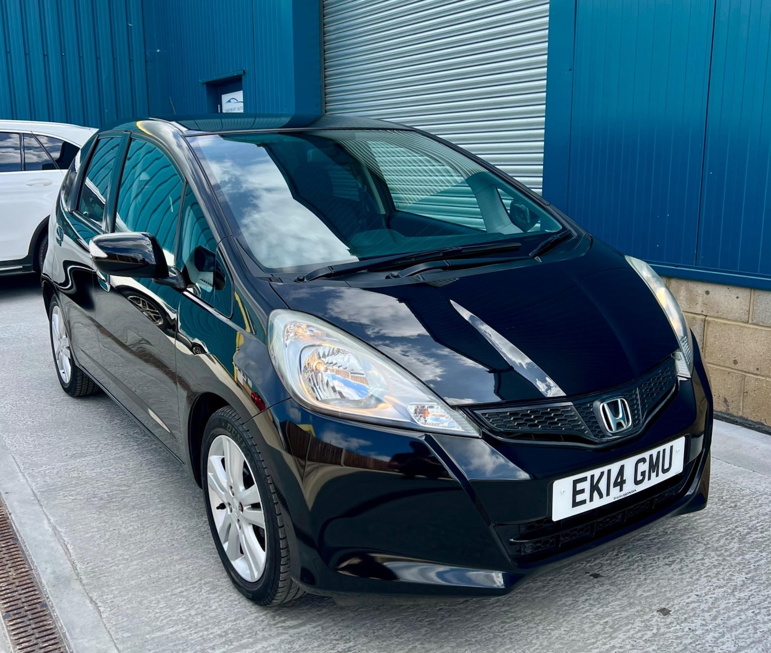 Used Honda Jazz 2014 for sale - 76201181: Photo 3