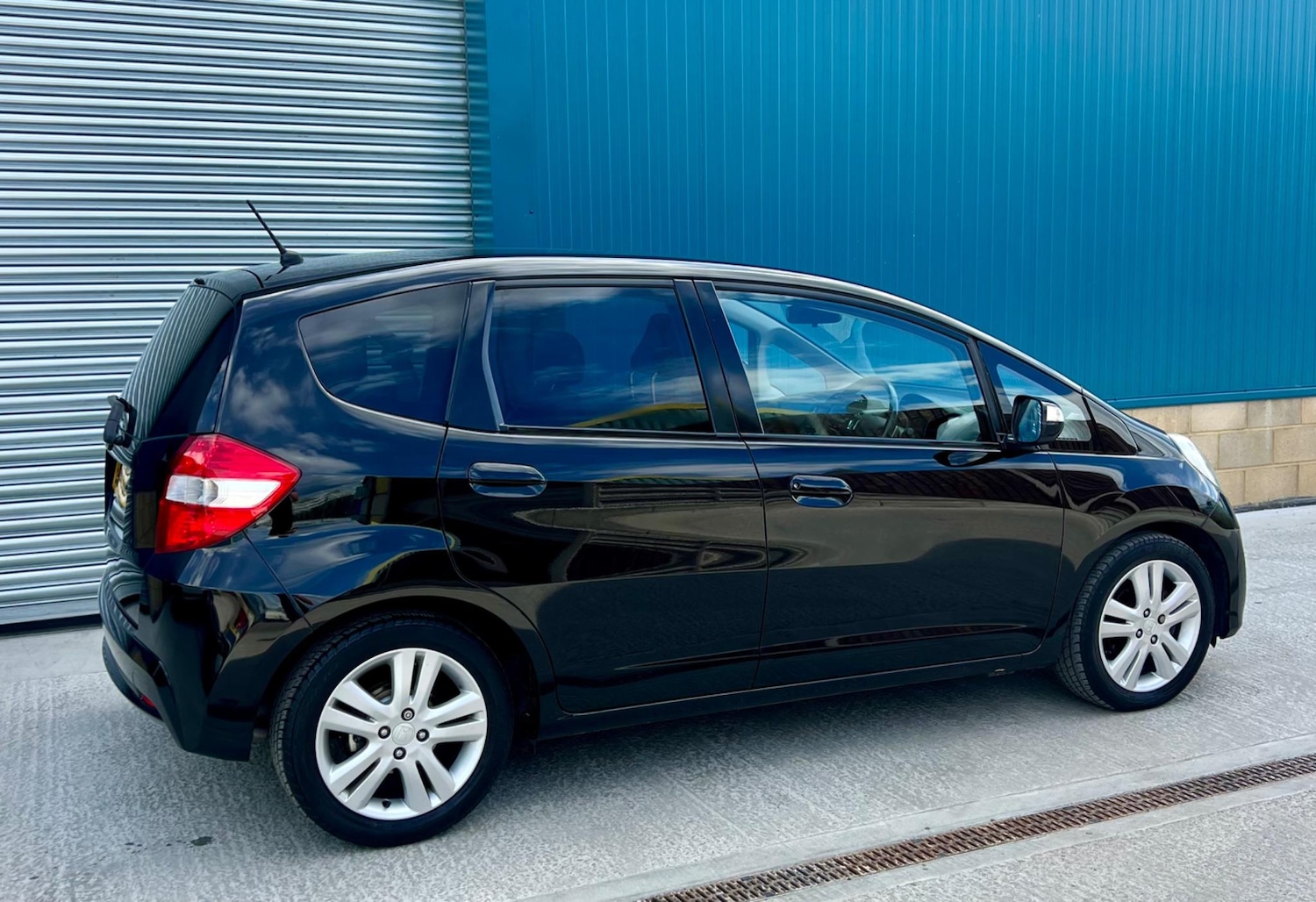 Used Honda Jazz 2014 for sale - 76201181: Photo 9