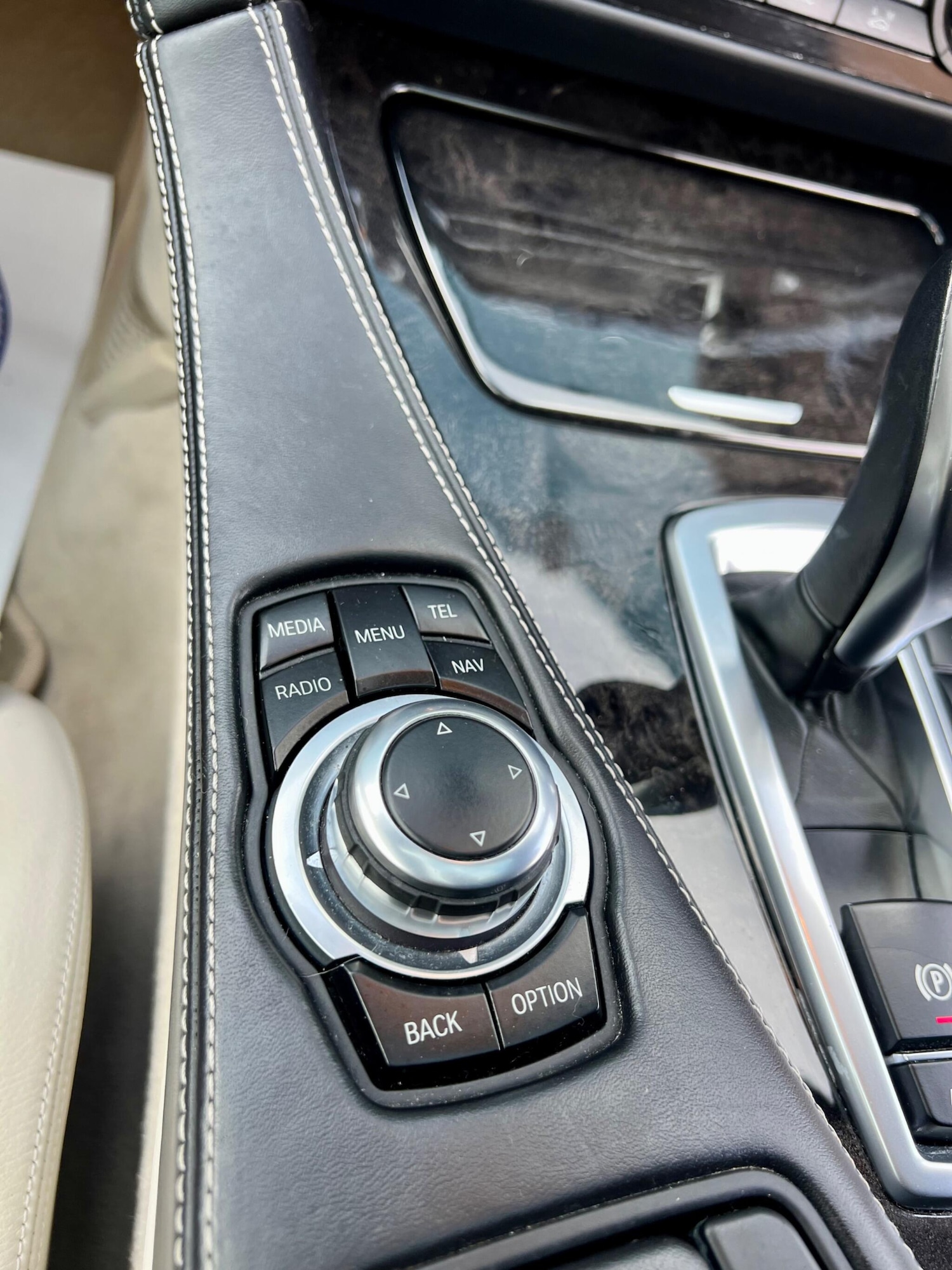 Used BMW 6 Series 2013 for sale - 76389419: Photo 69