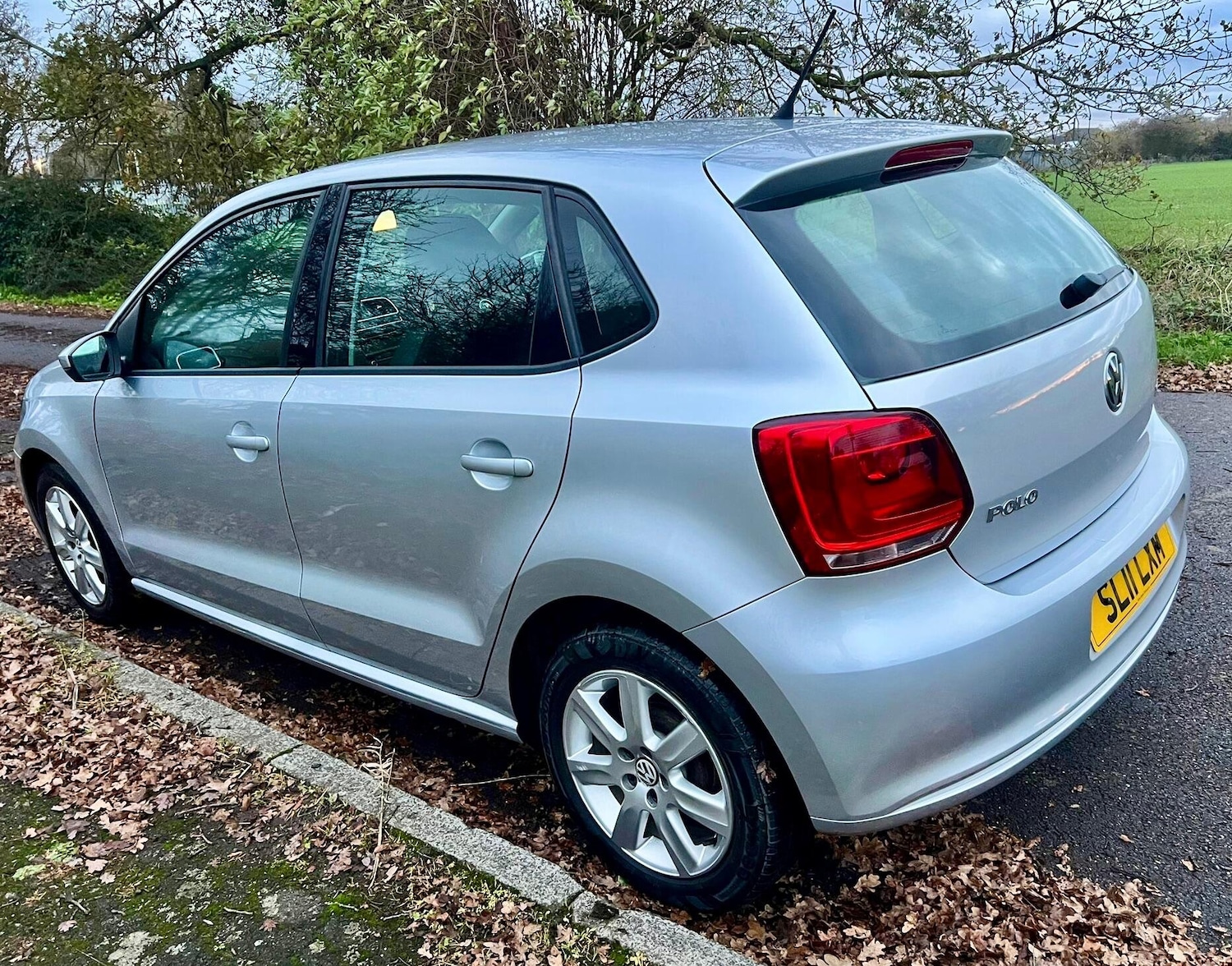 Used Volkswagen Polo 2011 for sale - 76644894: Photo 1
