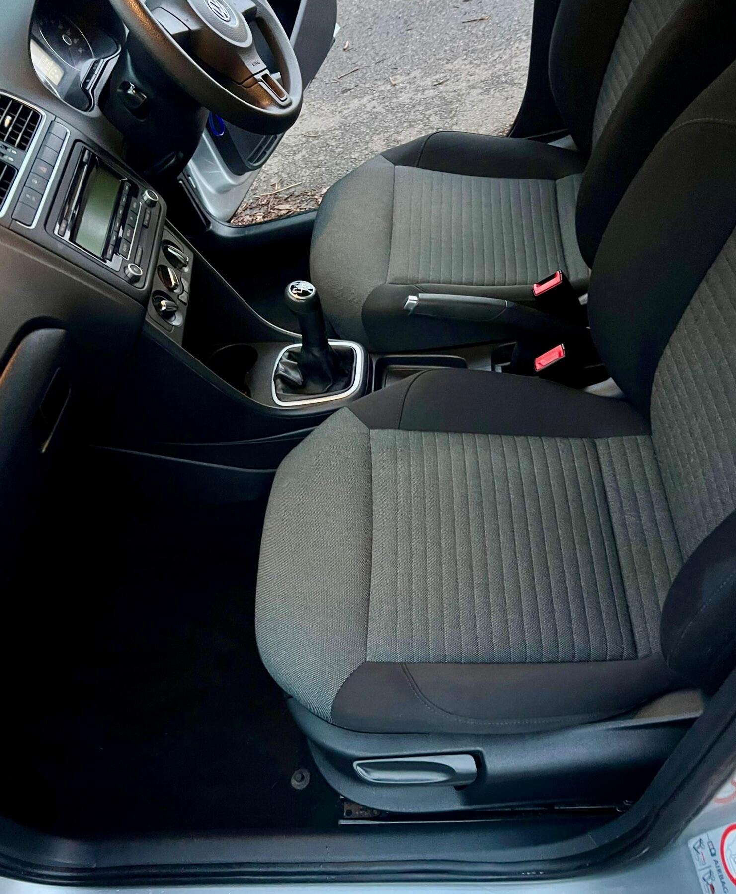 Used Volkswagen Polo 2011 for sale - 76644894: Photo 10