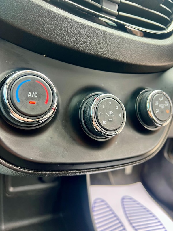 Used Vauxhall Viva 2015 for sale - 76283143: Photo 43
