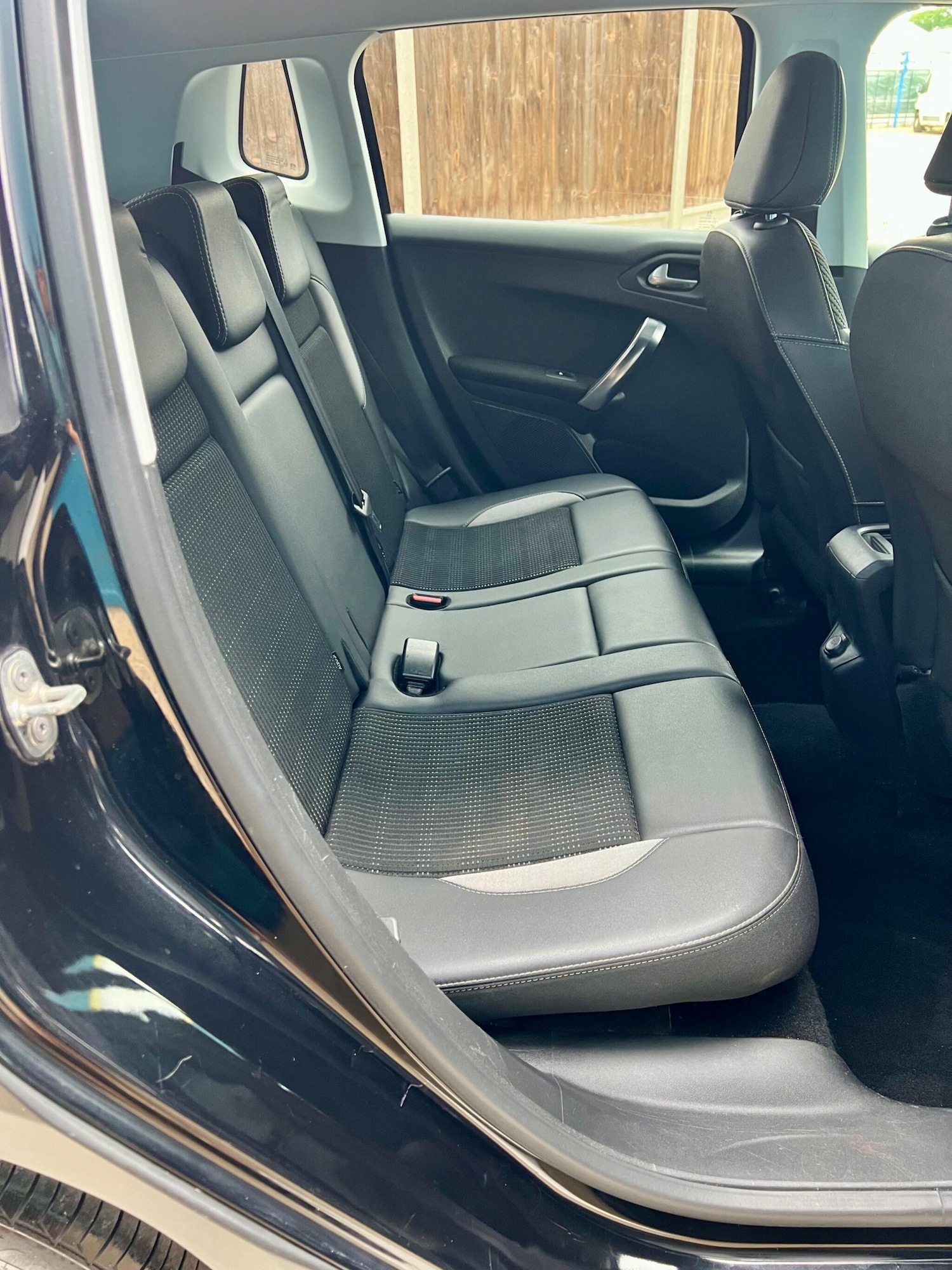 Used Peugeot 2008 2016 for sale - 76200076: Photo 40