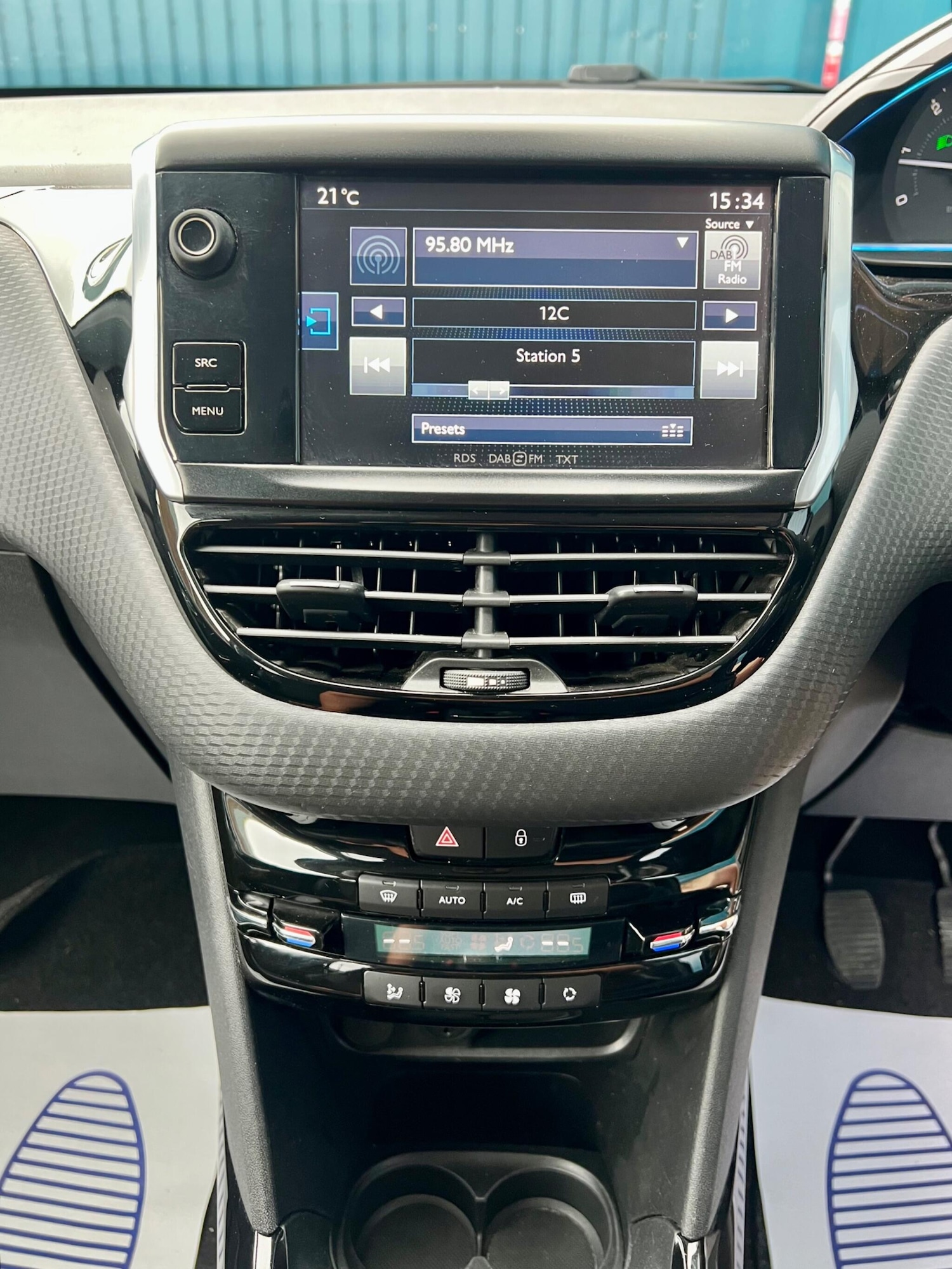 Used Peugeot 2008 2016 for sale - 76200076: Photo 45