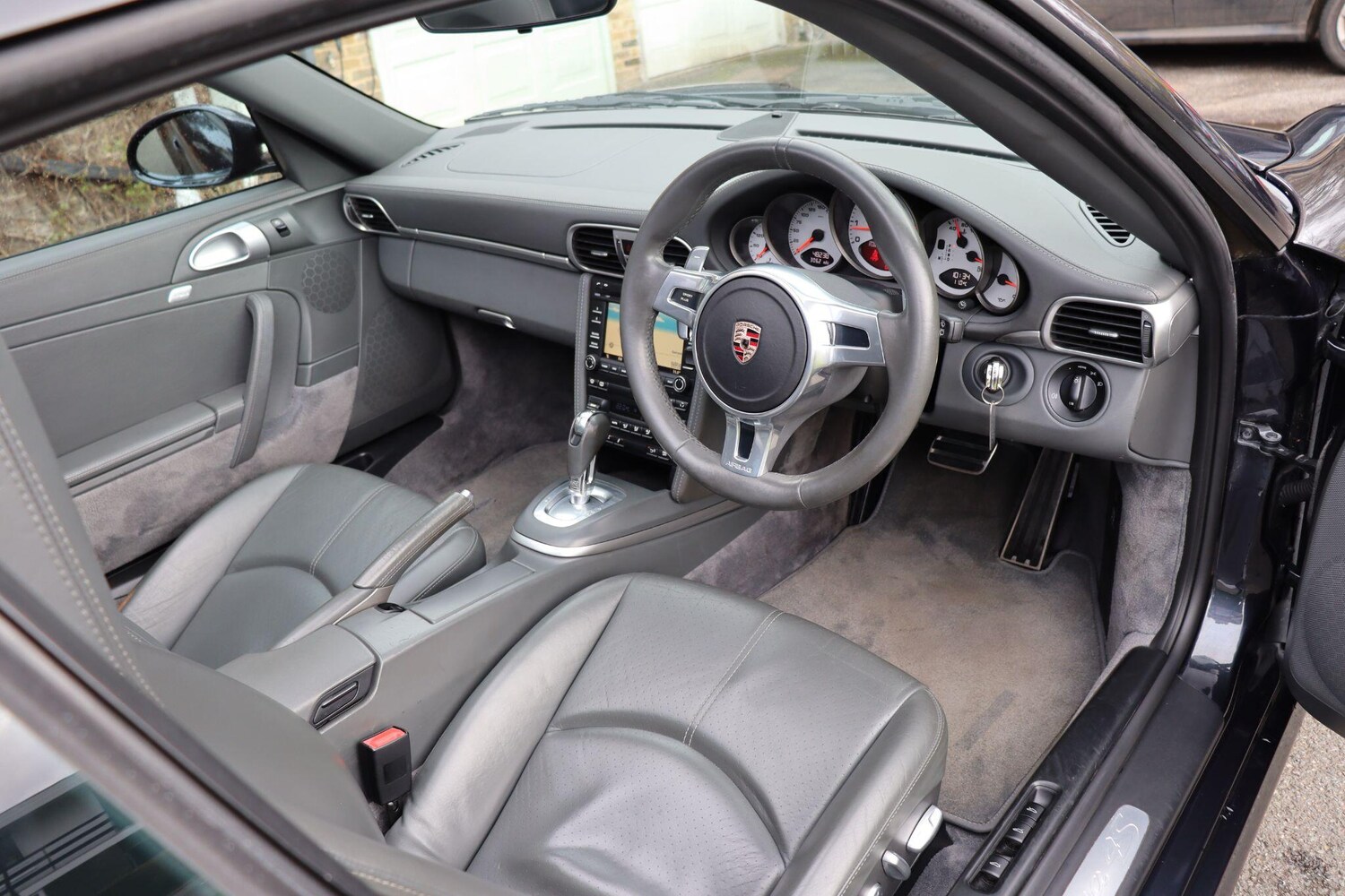 Used Porsche 911 2010 for sale - 77753188: Photo 17