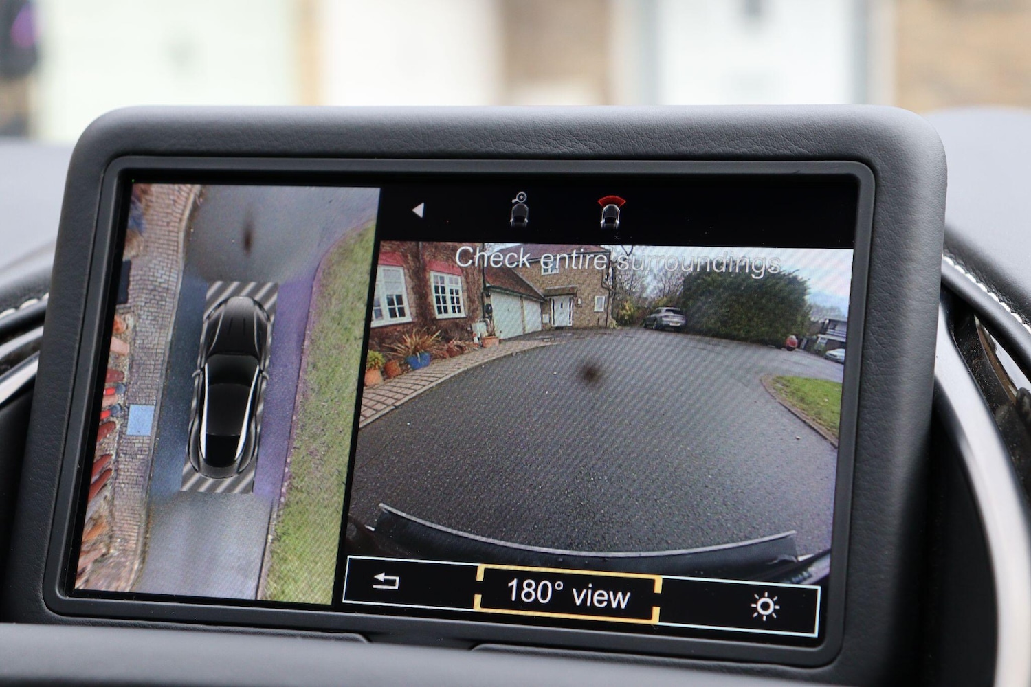 Used Aston Martin DB11 2016 for sale - 77238209: Photo 18