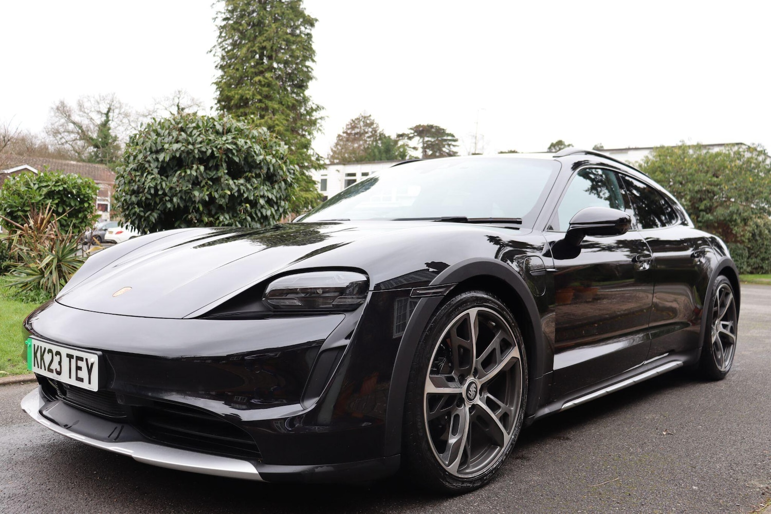 Used Porsche Taycan 2023 for sale - 77633702: Photo 5