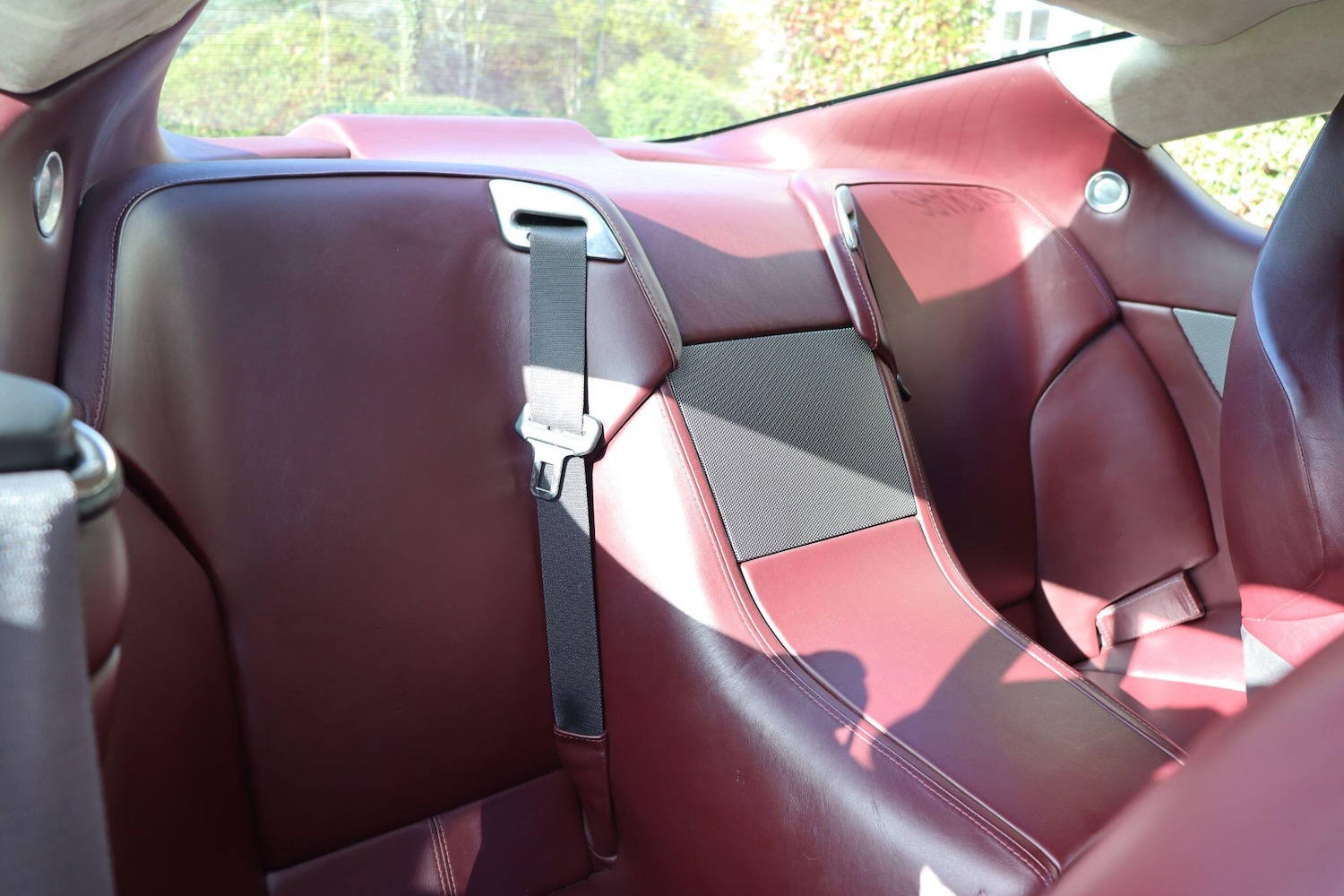 Used Aston Martin DB9 2005 for sale - 76349063: Photo 12
