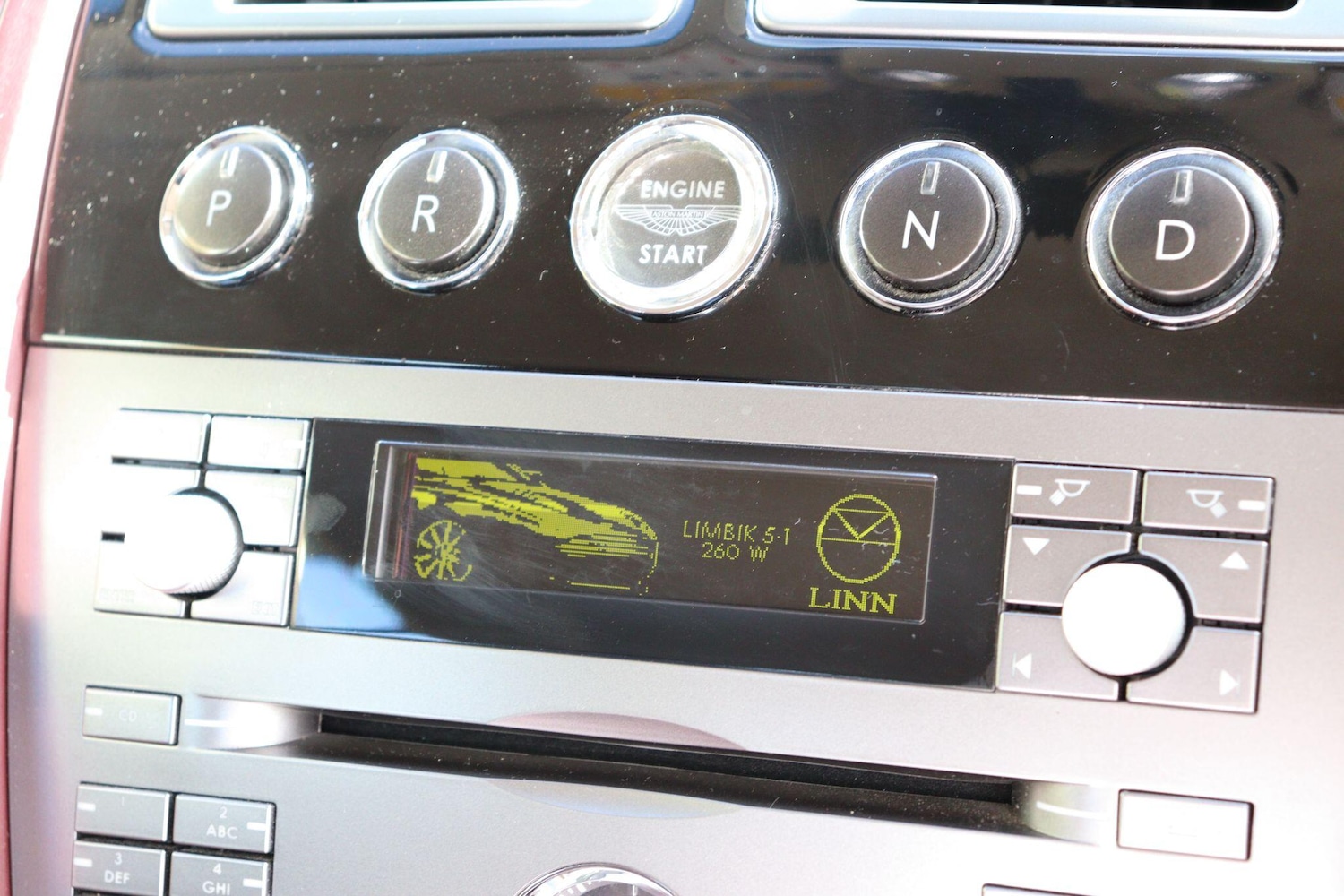 Used Aston Martin DB9 2005 for sale - 76349063: Photo 15
