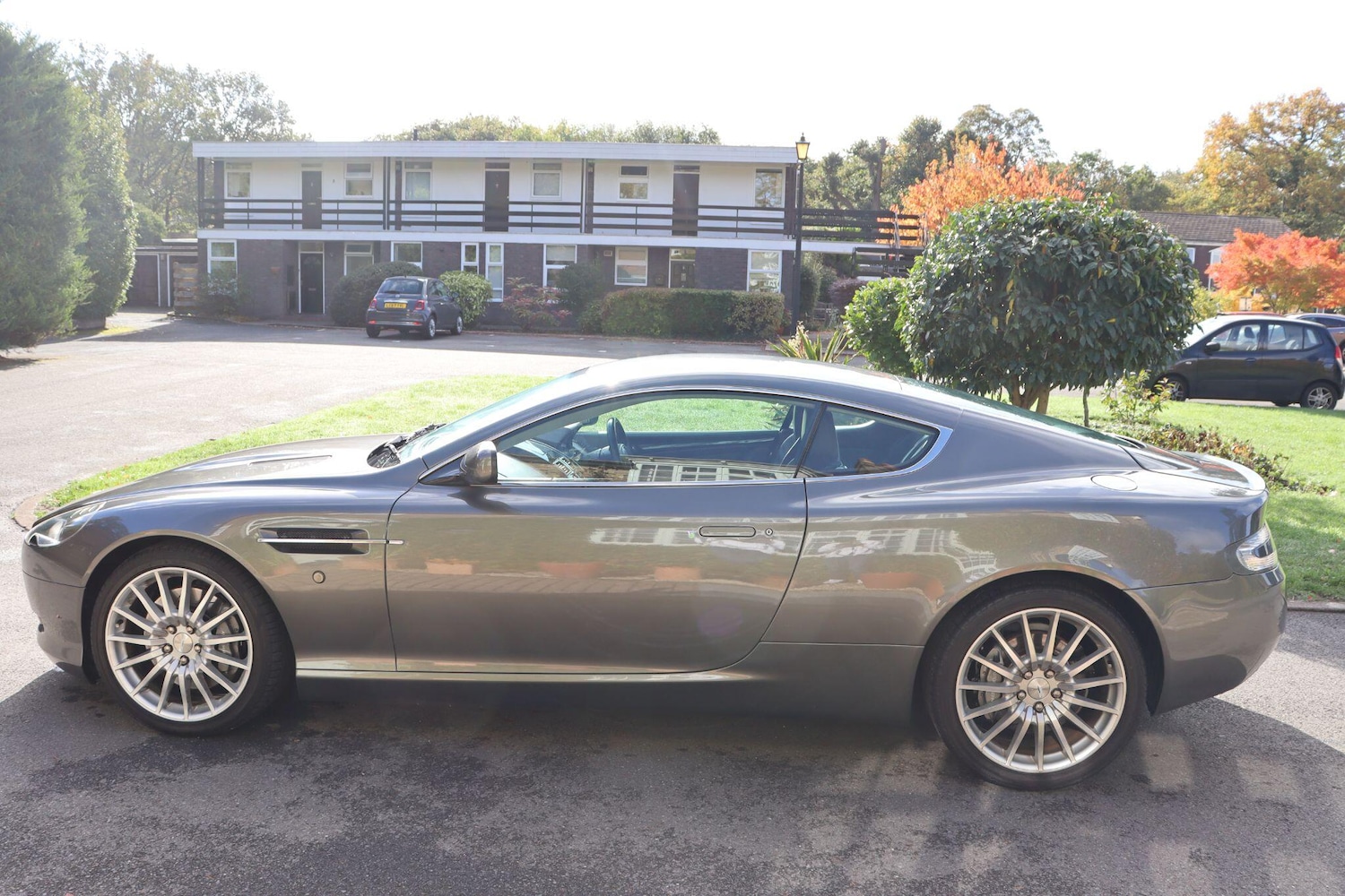 Used Aston Martin DB9 2005 for sale - 76349063: Photo 4