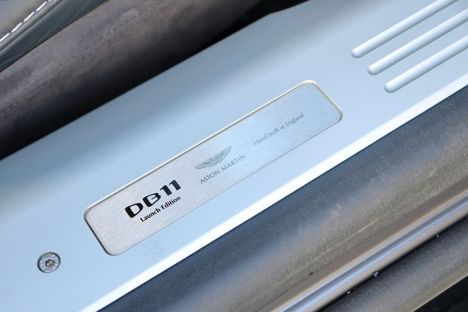 Used Aston Martin DB11 2016 for sale - 77926015: Photo 13