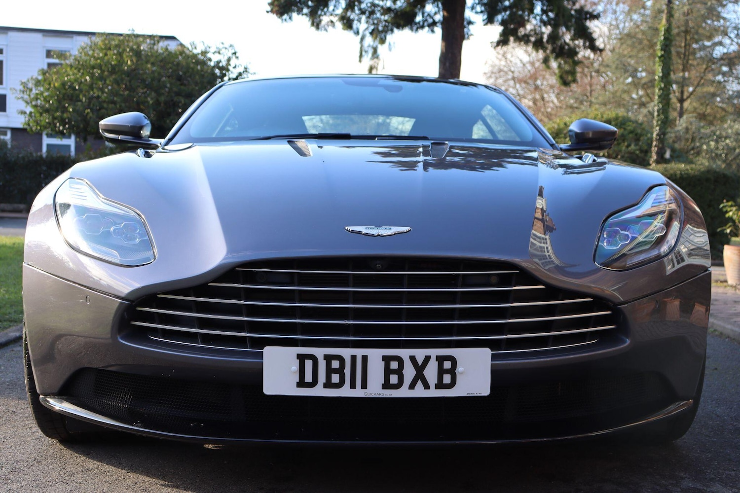 Used Aston Martin DB11 2016 for sale - 77926015: Photo 2