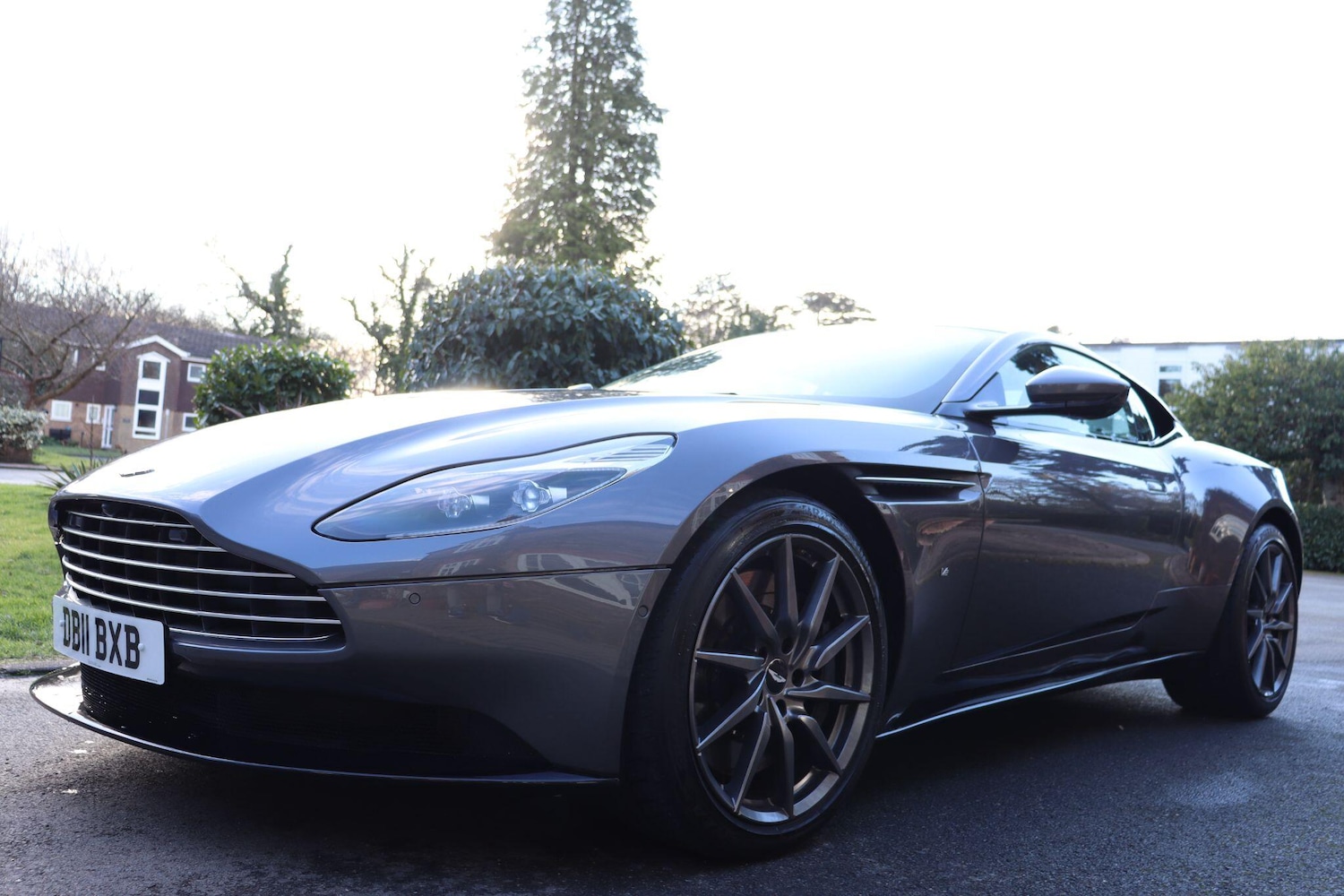Used Aston Martin DB11 2016 for sale - 77926015: Photo 3