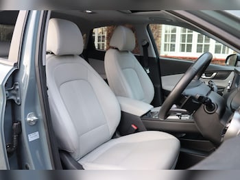 Used Hyundai KONA 2022 for sale - 77646830: Photo