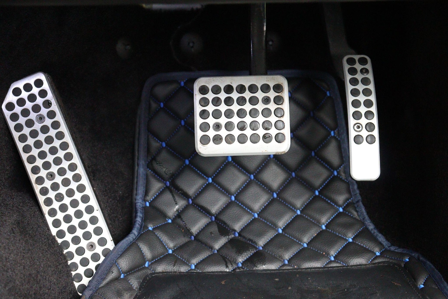 Used Aston Martin Vantage for sale - 76771725: Photo 18