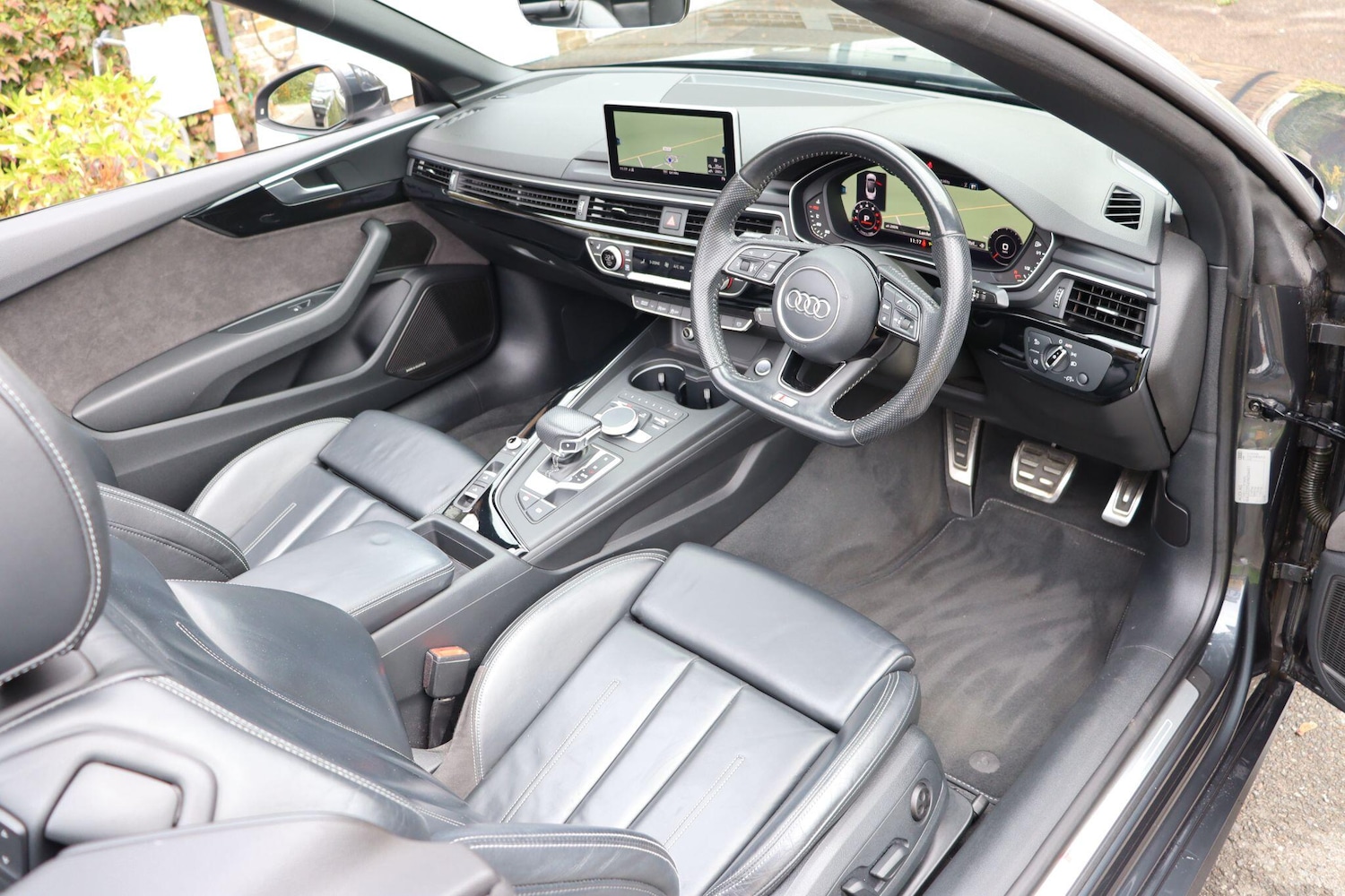 Used Audi A5 Cabriolet 2017 for sale - 76284078: Photo 12