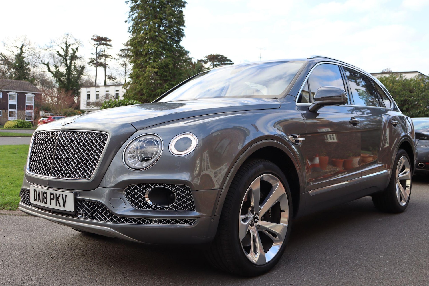 Used Bentley Bentayga 2018 for sale - 77052540: Photo 3
