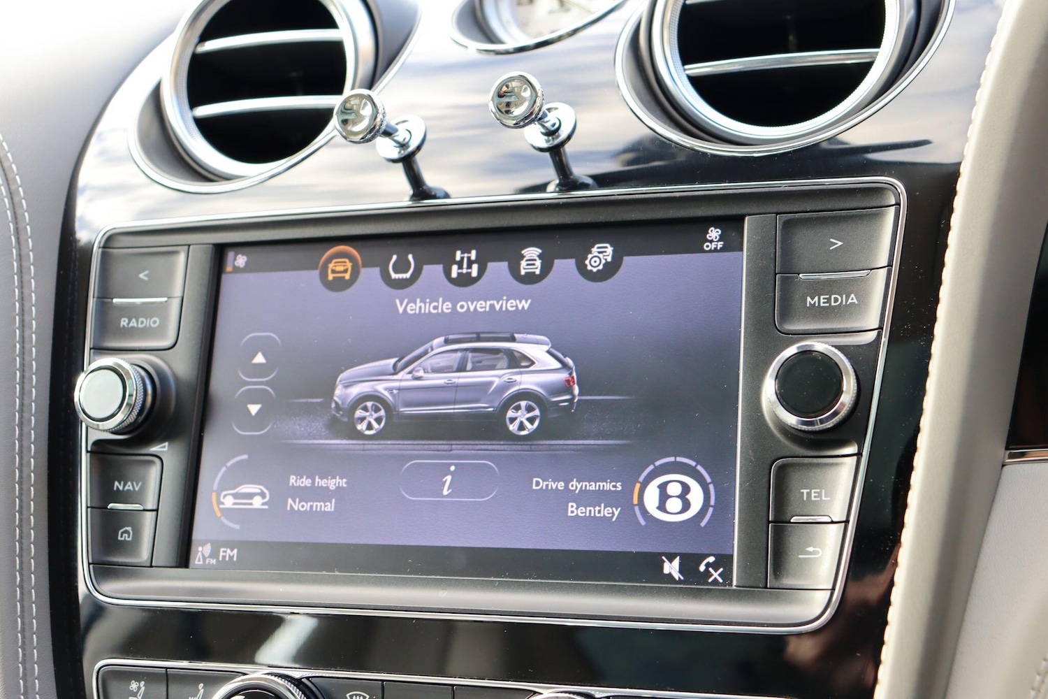 Used Bentley Bentayga 2018 for sale - 77052540: Photo 31