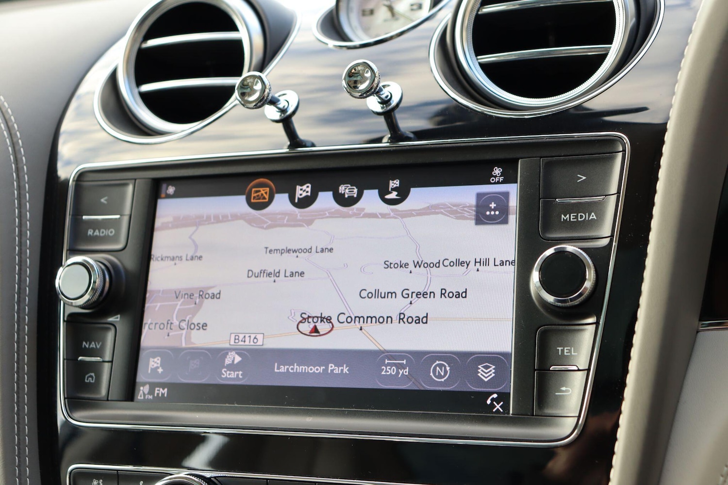 Used Bentley Bentayga 2018 for sale - 77052540: Photo 32