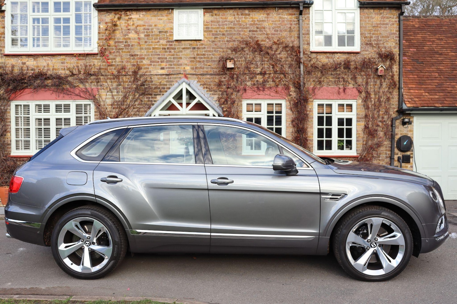 Used Bentley Bentayga 2018 for sale - 77052540: Photo 8