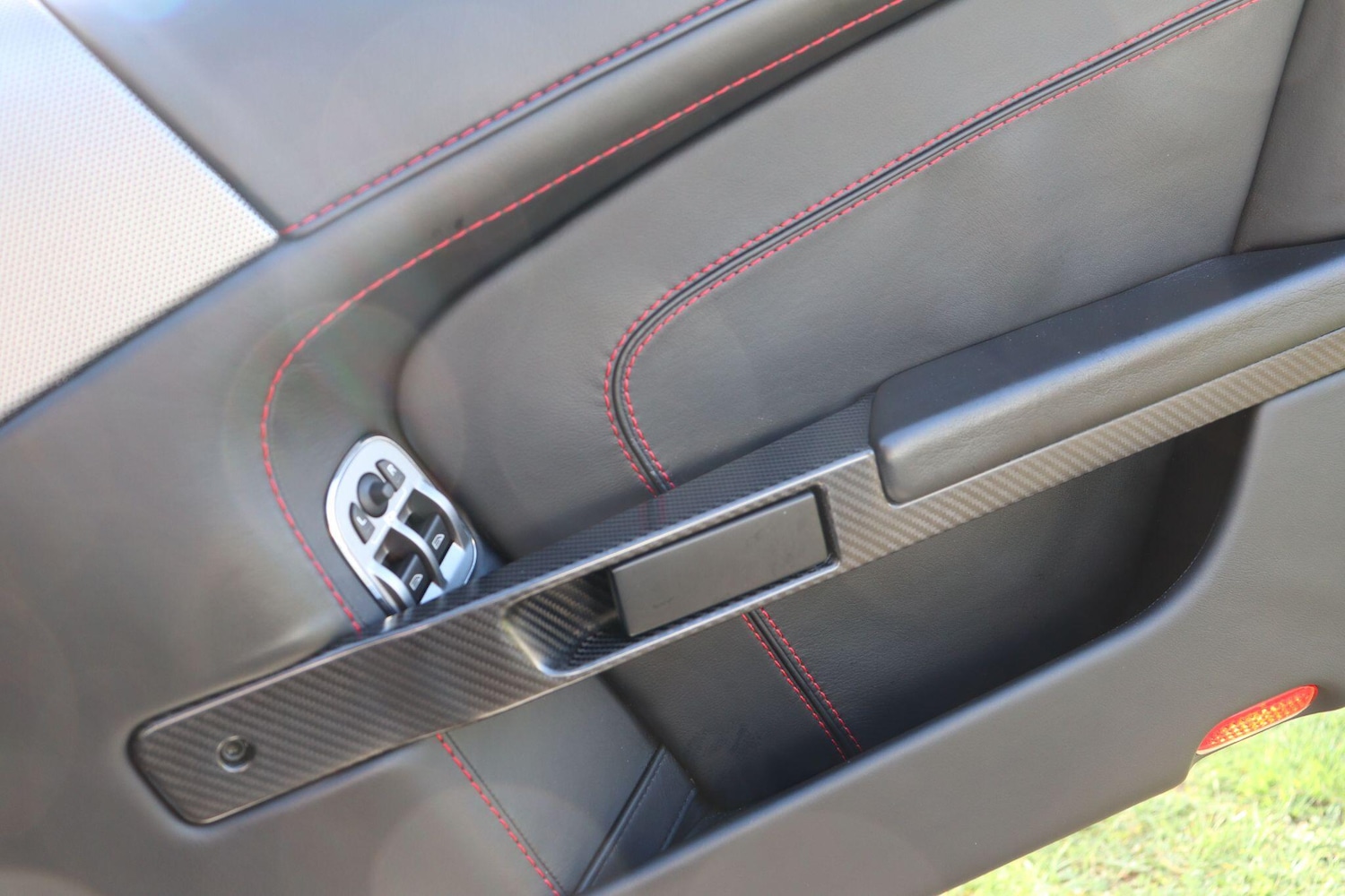 Used Aston Martin DB9 for sale - 76167399: Photo 14
