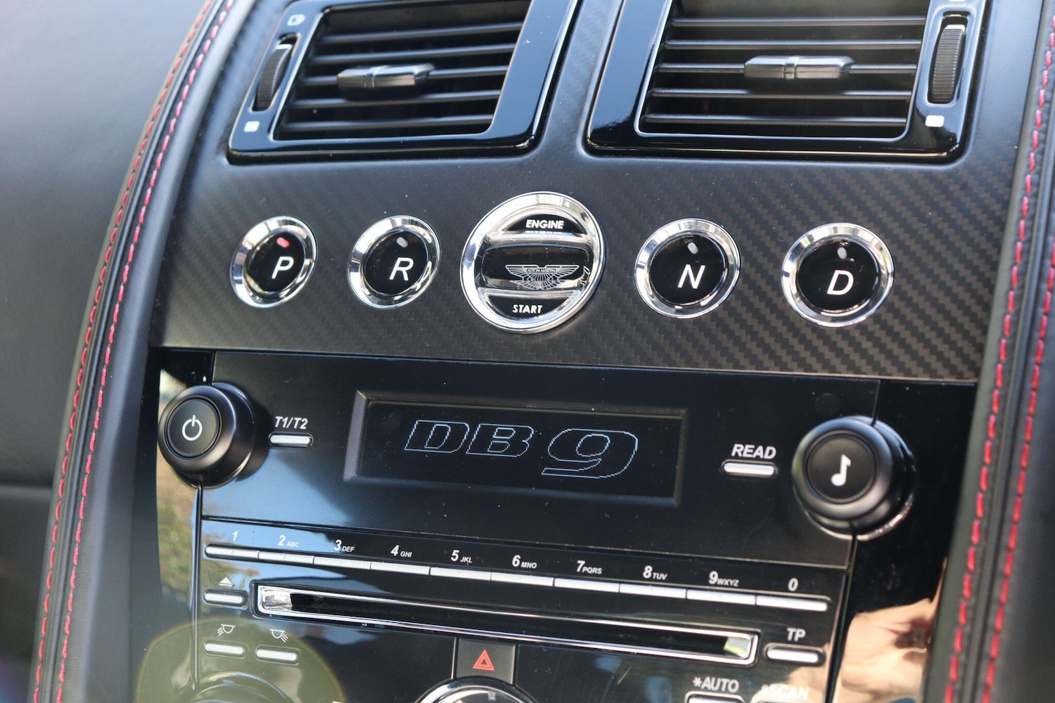 Used Aston Martin DB9 for sale - 76167399: Photo 16