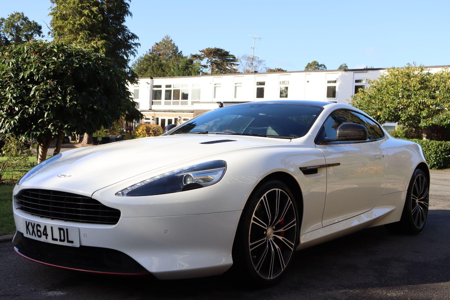 Used Aston Martin DB9 for sale - 76167399: Photo 3
