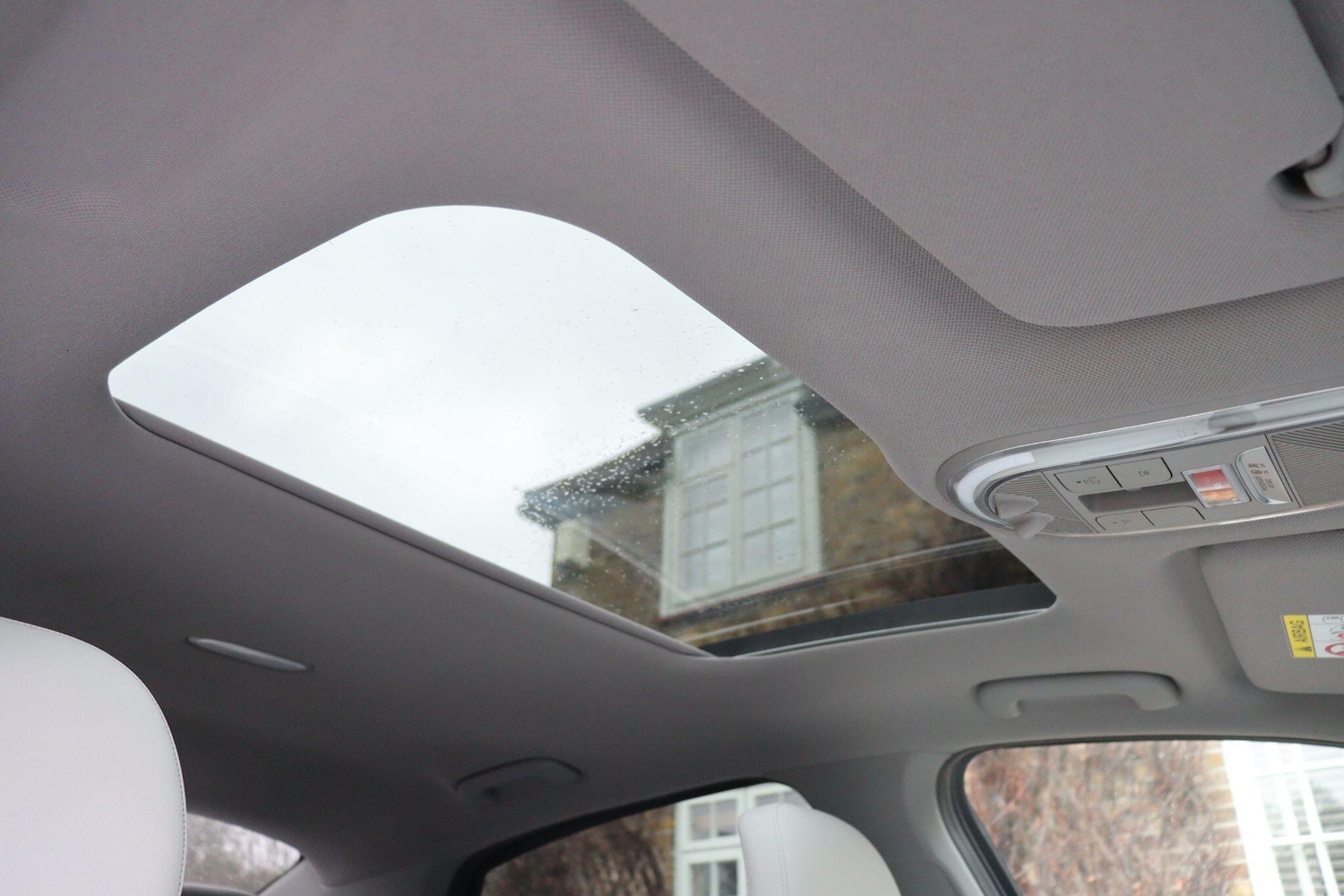 Used Hyundai IONIQ 6 2025 for sale - 77215751: Photo 3