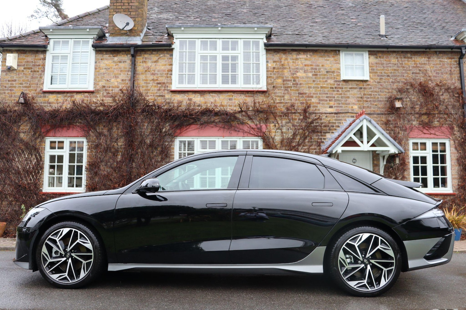 Used Hyundai IONIQ 6 2025 for sale - 77215751: Photo 6