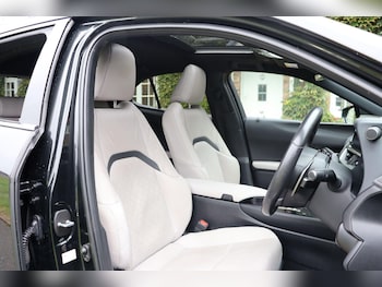Used Lexus UX 2024 for sale - 75990275: Photo
