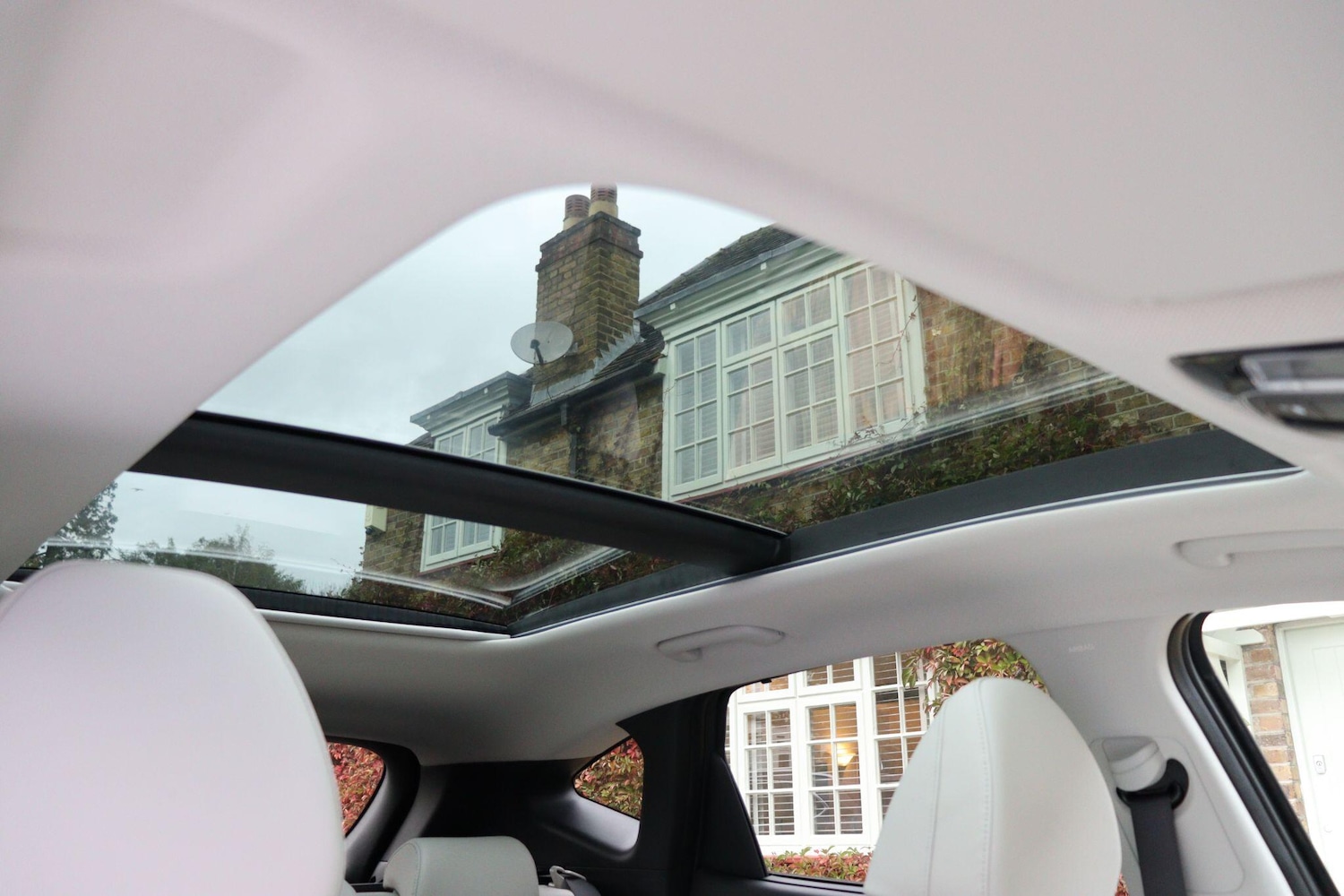 Used Hyundai TUCSON 2025 for sale - 76432235: Photo 2