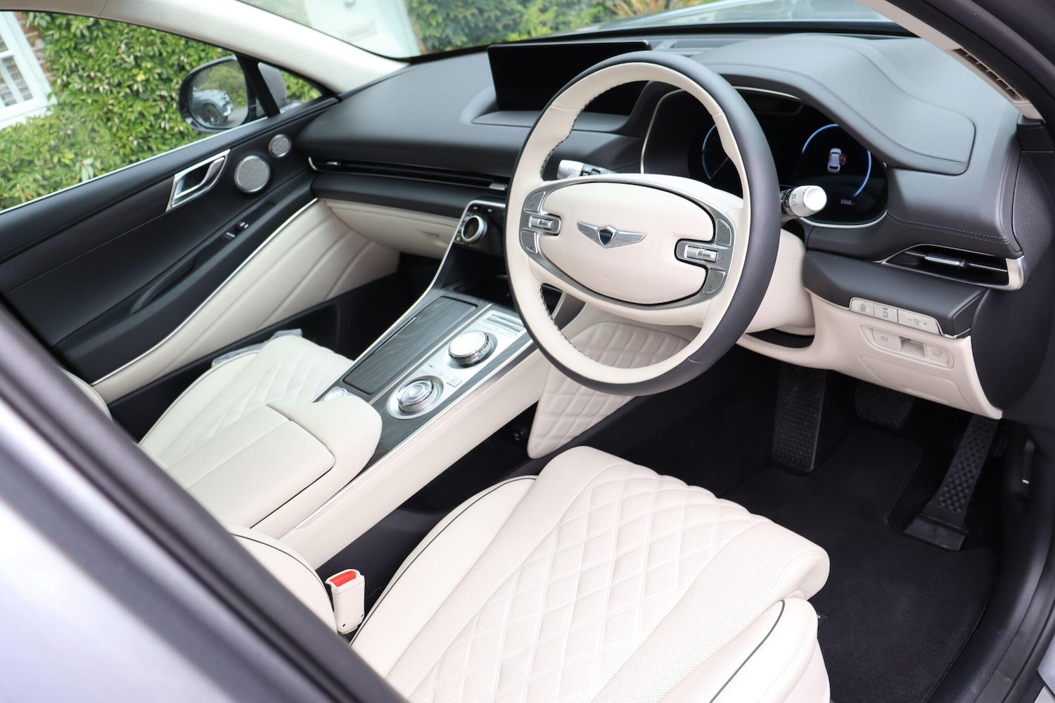 Used Genesis GV80 2025 for sale - 76432009: Photo 13