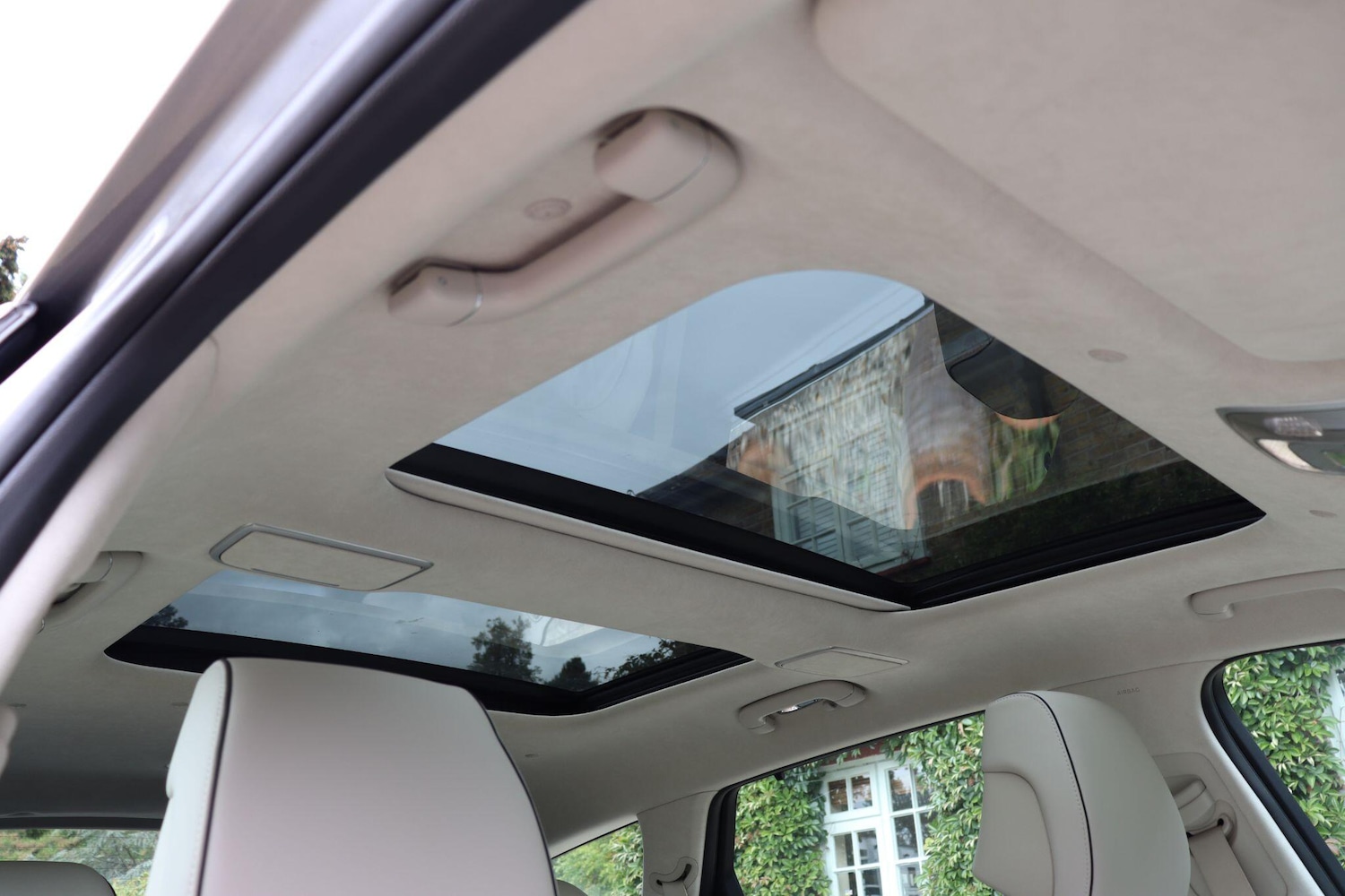 Used Genesis GV80 2025 for sale - 76432009: Photo 2