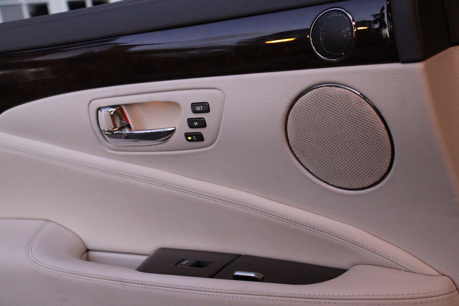 Used Lexus LS 2009 for sale - 76953381: Photo 28