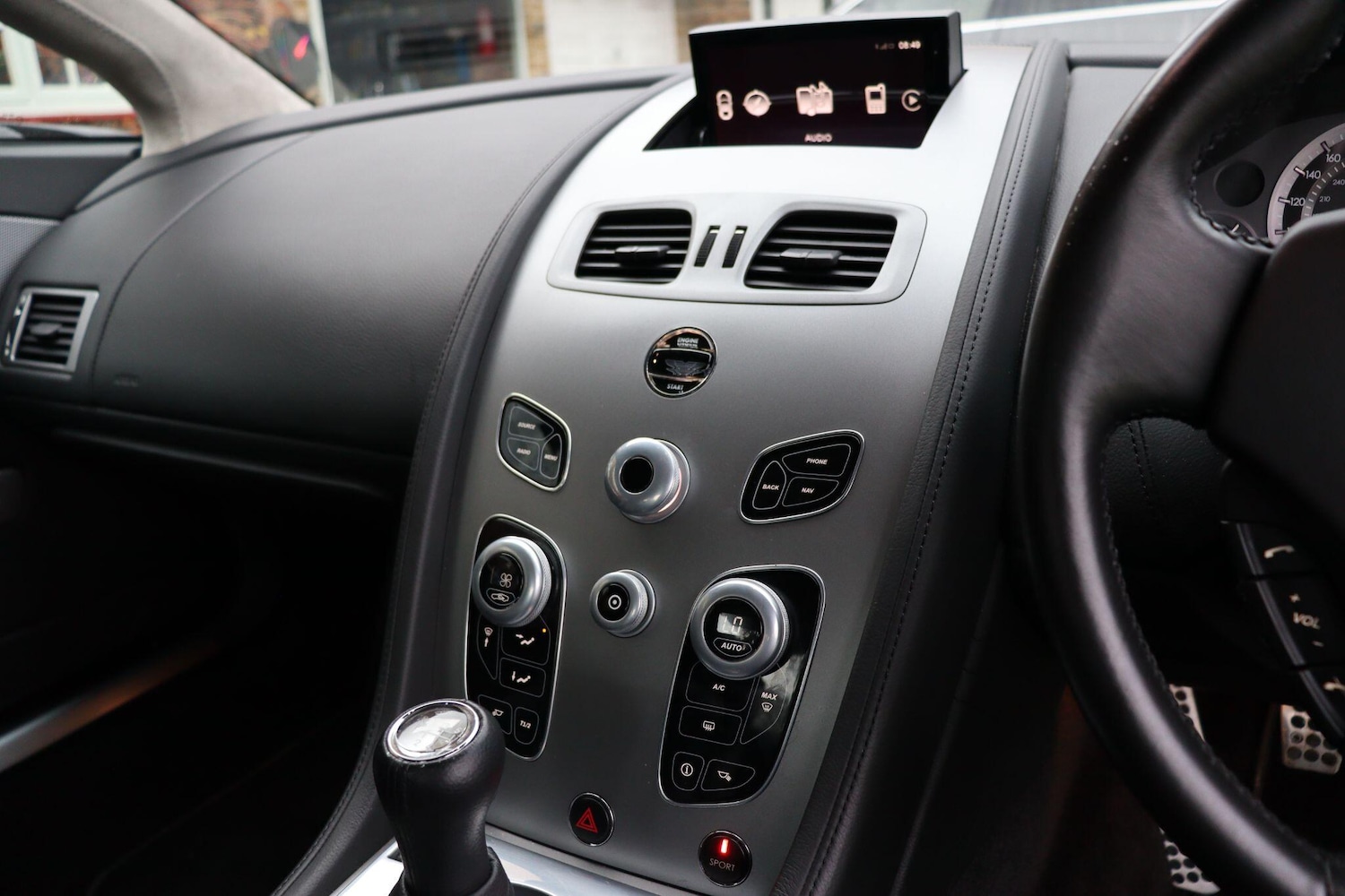 Used Aston Martin Vantage 2016 for sale - 76537772: Photo 14