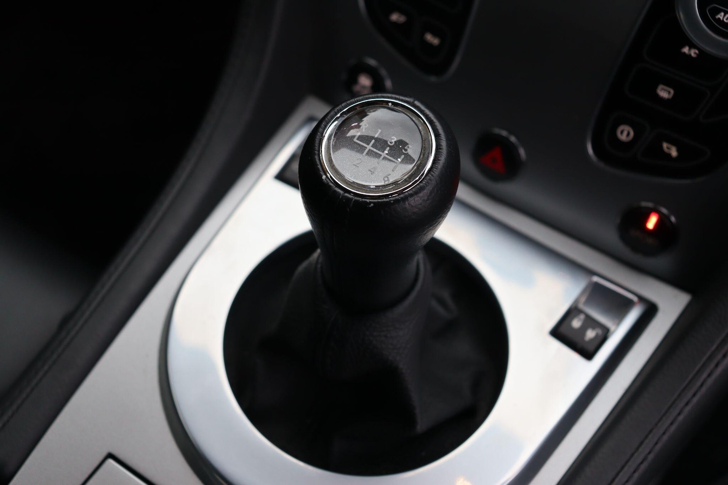 Used Aston Martin Vantage 2016 for sale - 76537772: Photo 15