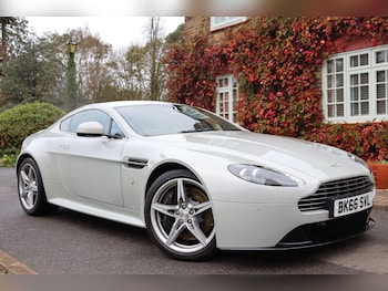 Used Aston Martin Vantage 2016 for sale - 76537772: Photo