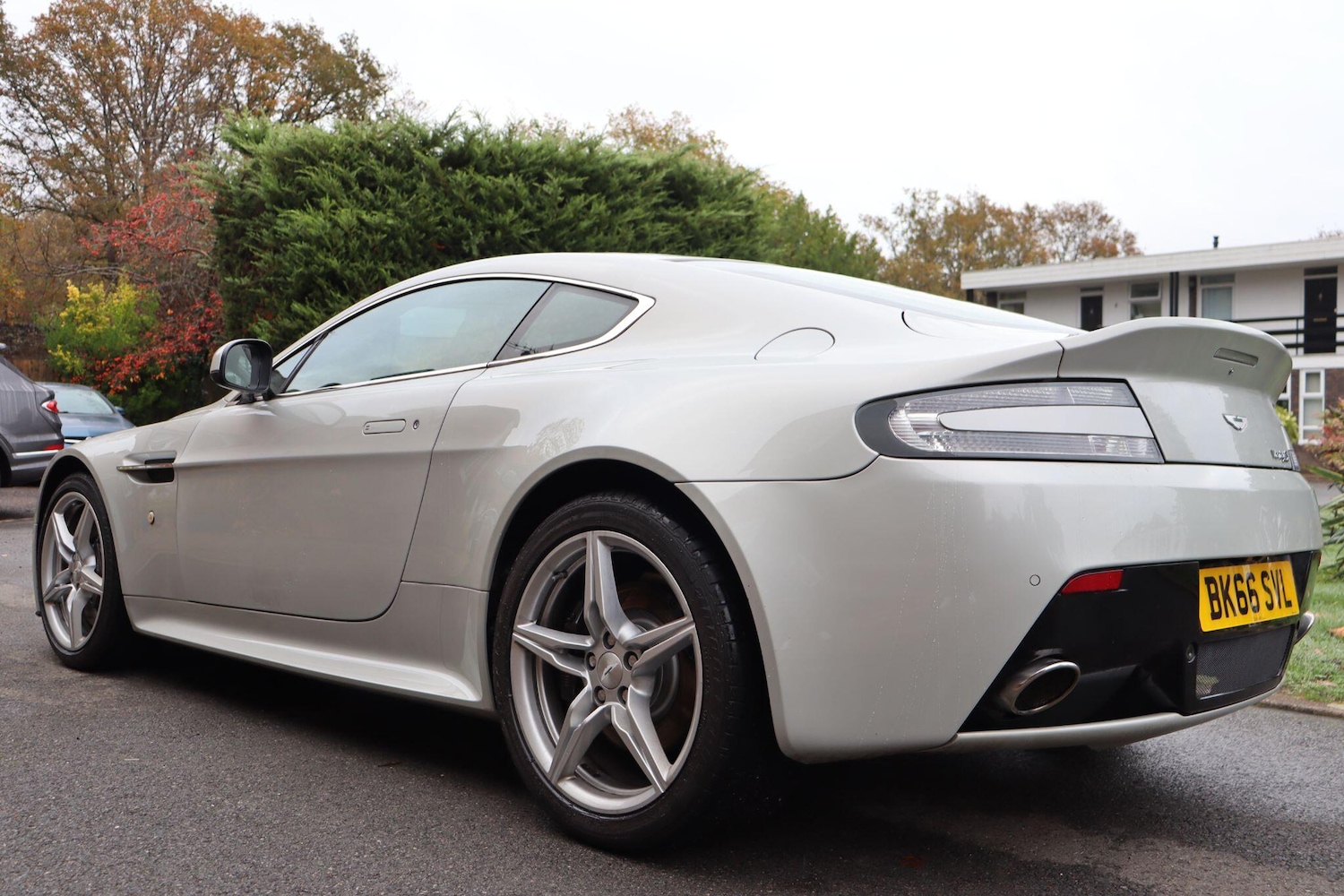 Used Aston Martin Vantage 2016 for sale - 76537772: Photo 5