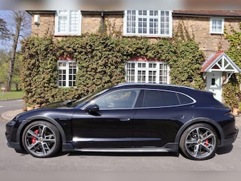 Used Porsche Taycan 2023 for sale - 78231695: Photo