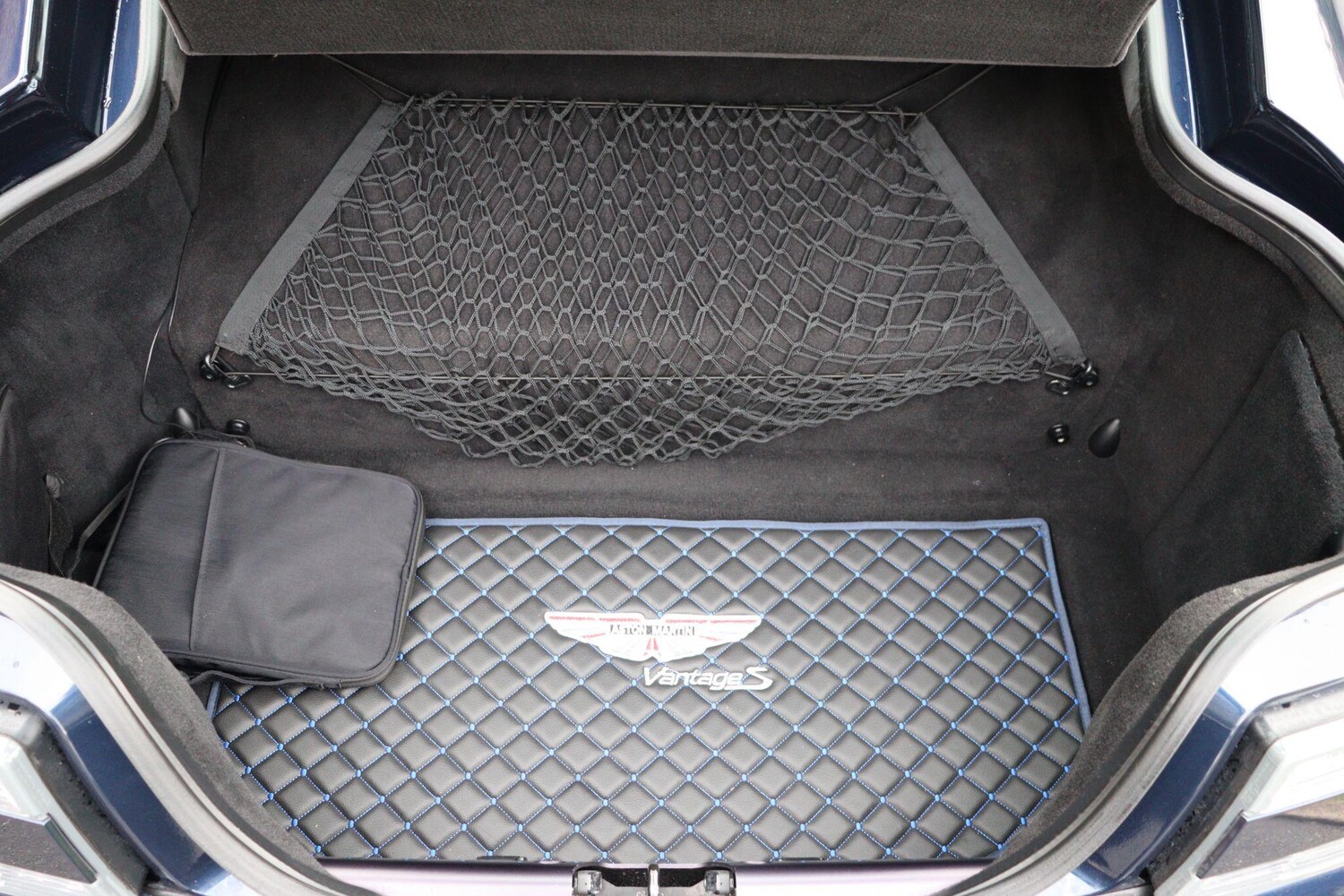 Used Aston Martin Vantage 2018 for sale - 77484379: Photo 24