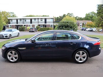 Used Jaguar XF 2018 for sale - 75977498: Photo