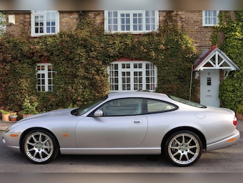 Used Jaguar XKR 2004 for sale - 78374765: Photo