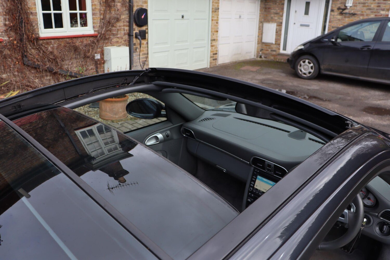 Used Porsche 911 2010 for sale - 77637562: Photo 15