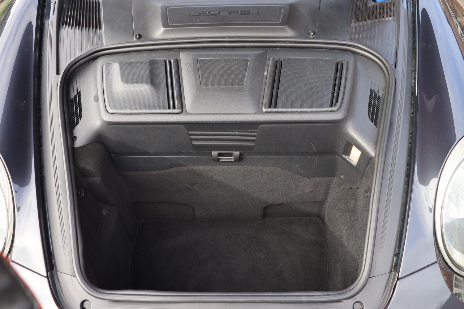 Used Porsche 911 2010 for sale - 77637562: Photo 36