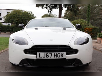 Used Aston Martin Vantage 2017 for sale - 76021043: Photo