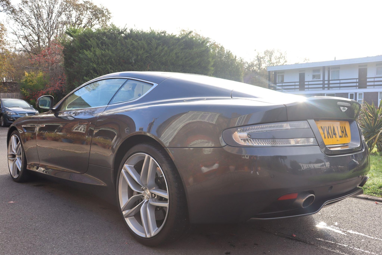 Used Aston Martin DB9 2014 for sale - 77050784: Photo 5
