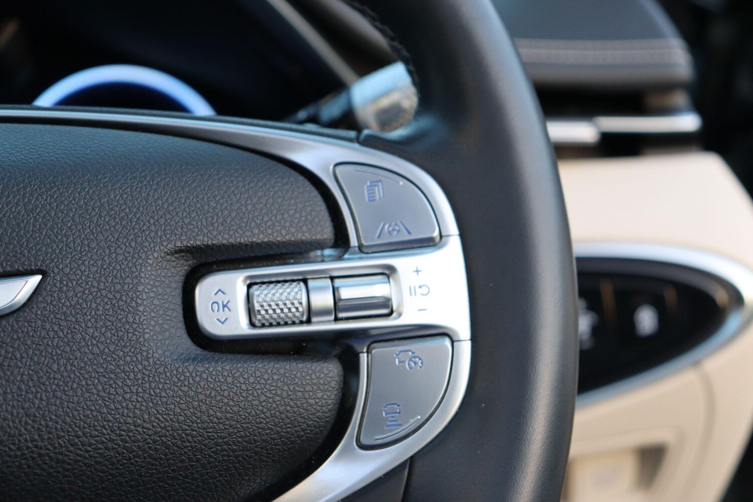 Used Genesis GV70 for sale - 77670666: Photo 20