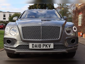 Used Bentley Bentayga 2018 for sale - 77144477: Photo