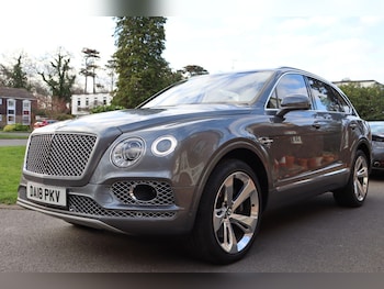 Used Bentley Bentayga 2018 for sale - 77144477: Photo